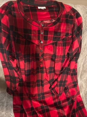 Aria Red and Black Plaid Woman’s Nightgown PJ’s very soft warm